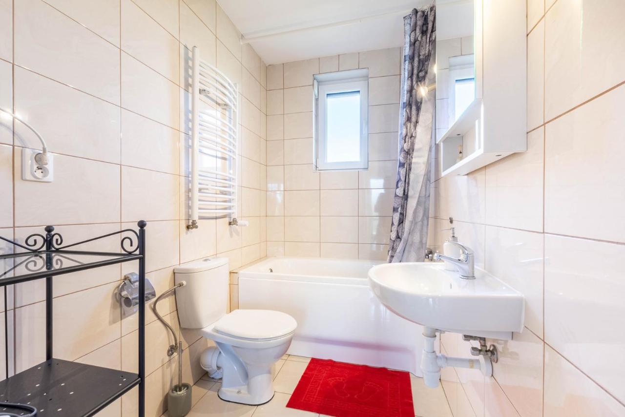 Zakatki Swiata Apartment Познан Екстериор снимка