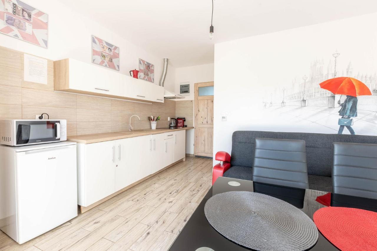 Zakatki Swiata Apartment Познан Екстериор снимка